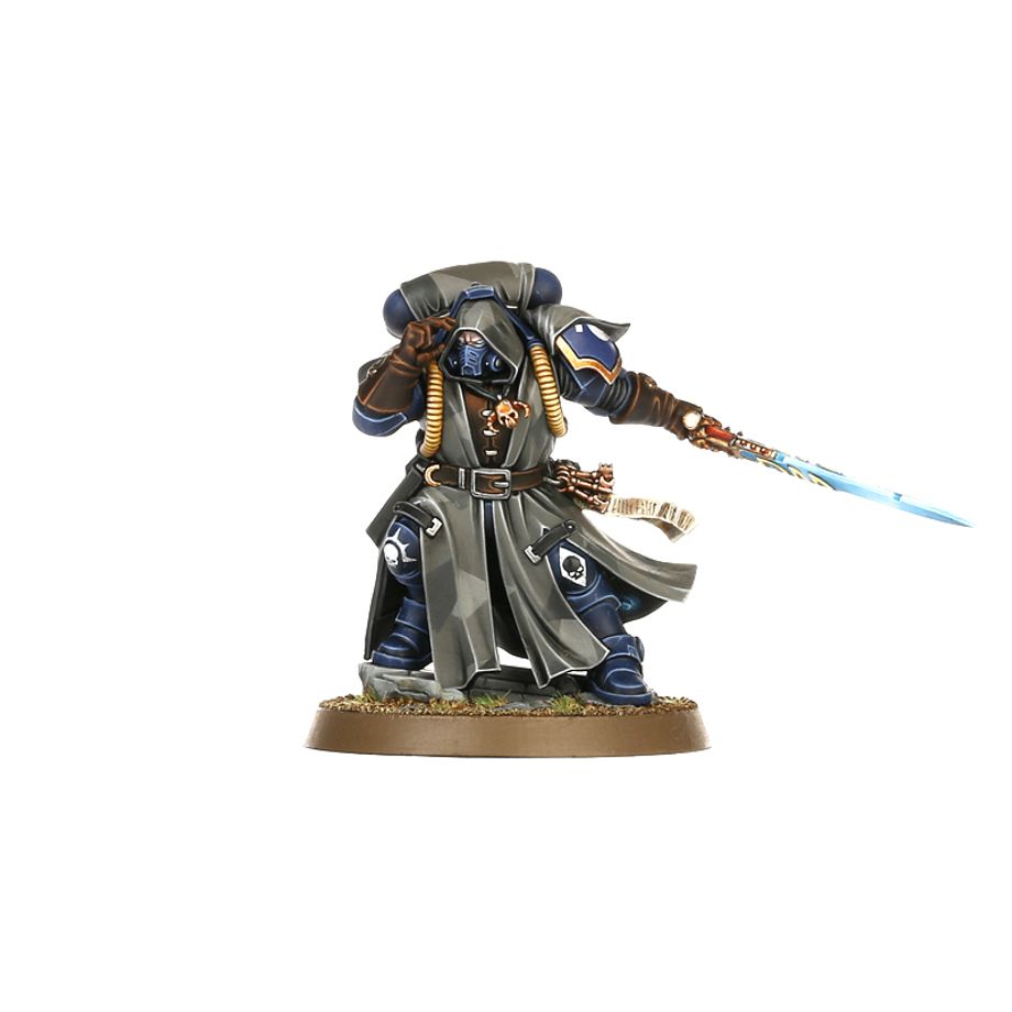 Warhammer 40,000 Primaris Librarian in Phobos Armour