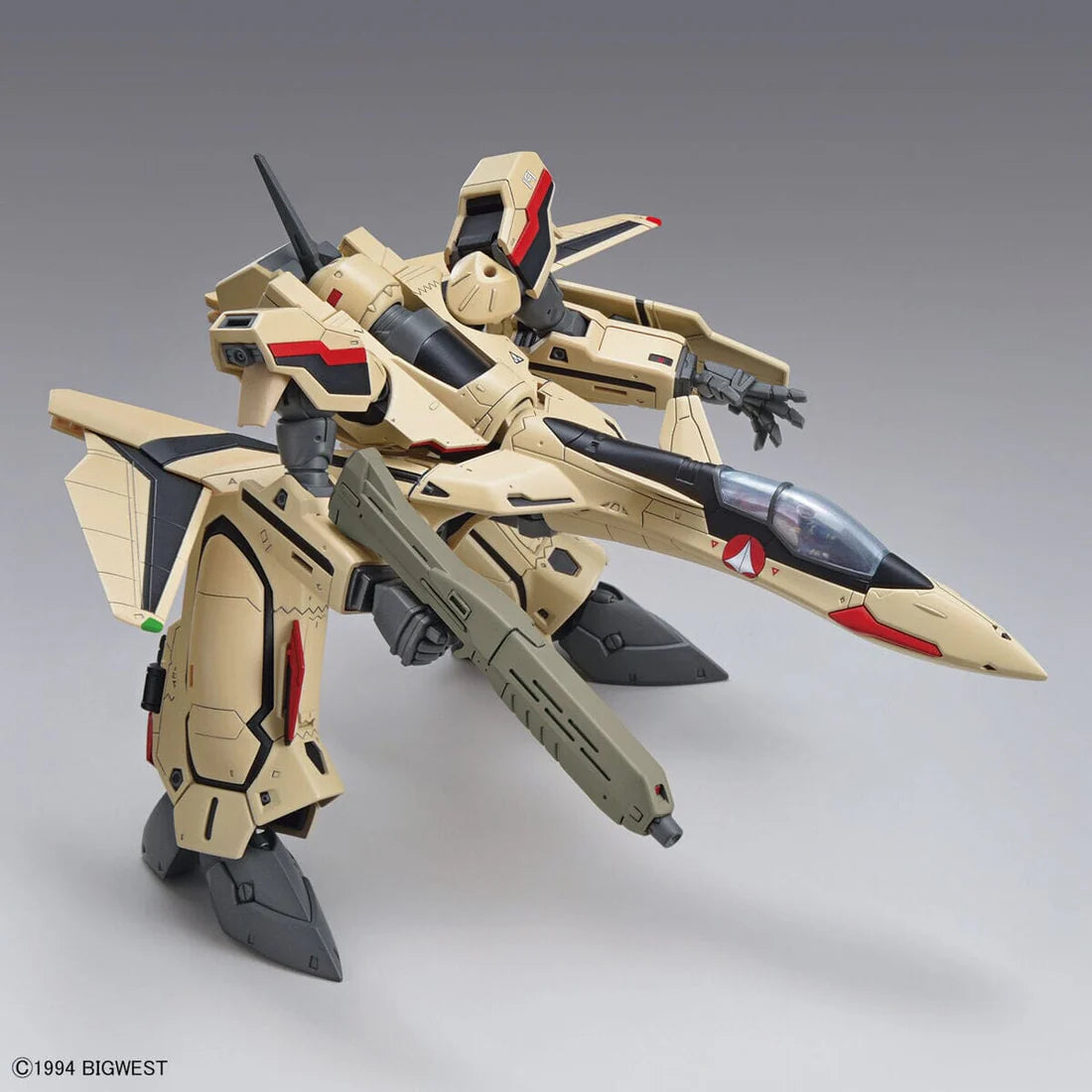 Macross Plus HG YF-19 Isamu Daison Machine 1/100 Scale Model Kit