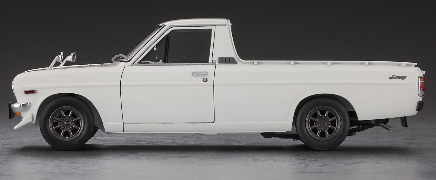 Nissan Sunny Truck w/Chin Spoiler 1:24 Scale